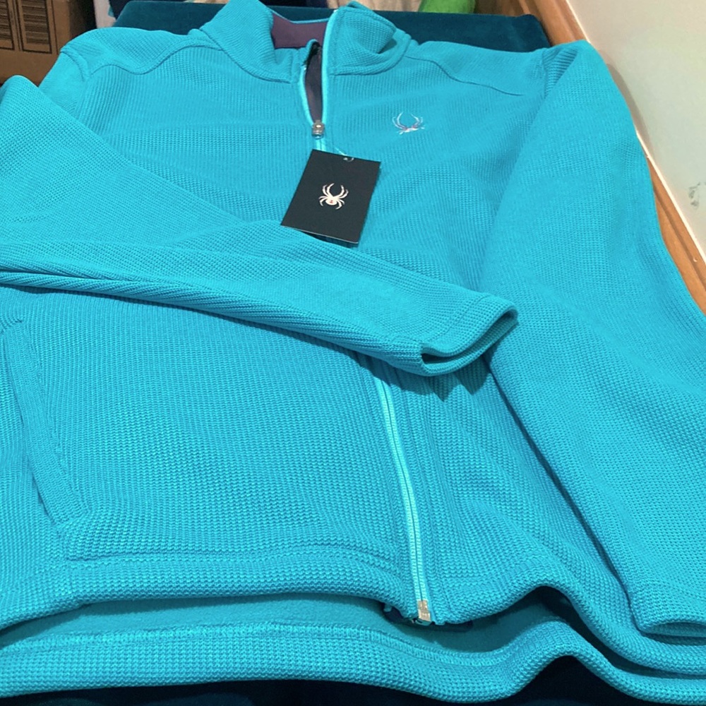New!  Spyder Mens jacket in Medium.